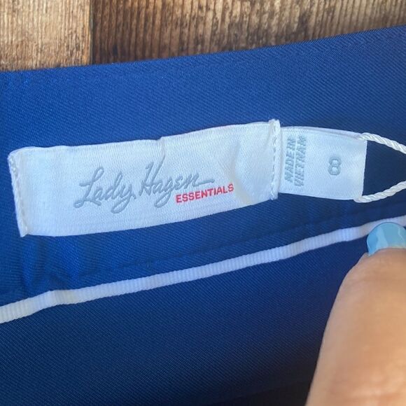 Lady Hagen 7” Essential Shorts in Navy Estate - Picture 8 of 11